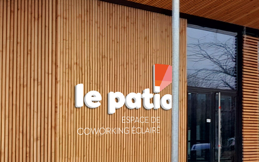 enseigne-le-patio-lettres-decoupees